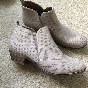 worn once womens ankle boots
